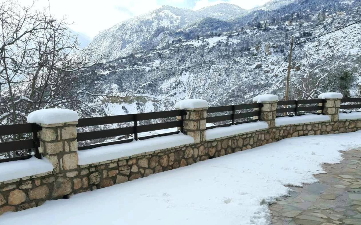 Ξενώνας Στροφυλιά Kato Sinikia Trikalon Esterno foto